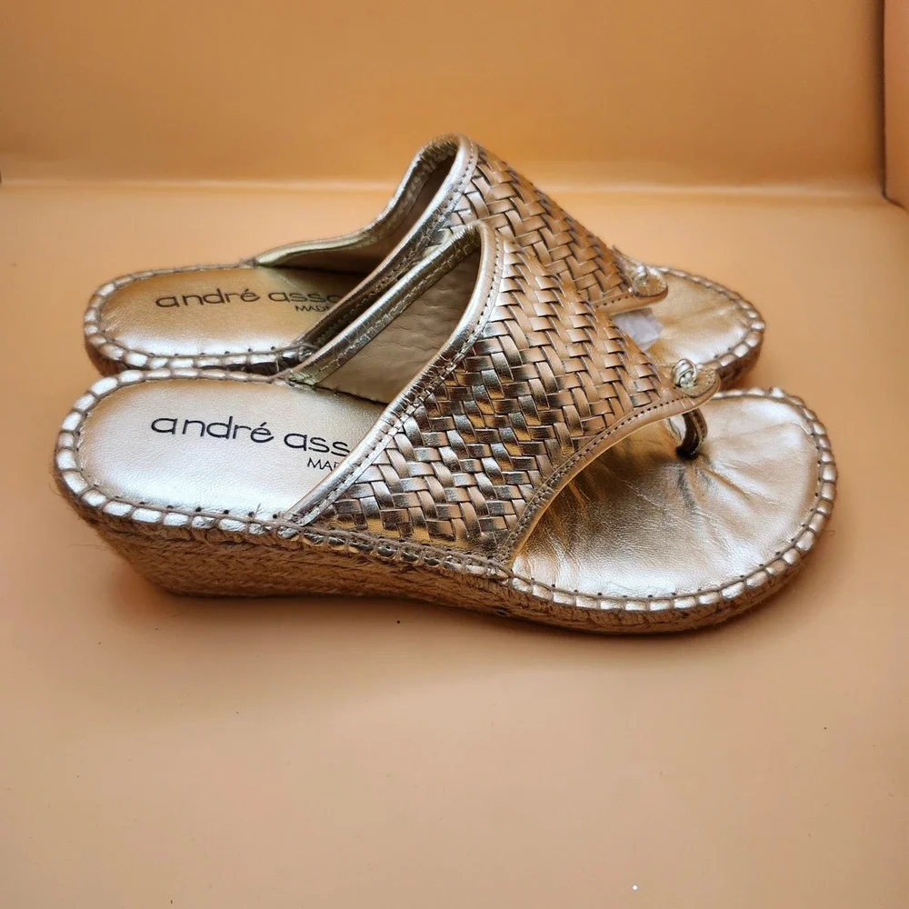 André Assous Alyssa Wedge‎ Sandals Gold Woven Leather Espadrille Boho 9 M